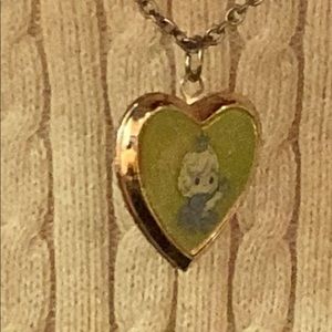 Meet your Posher, Phoebe